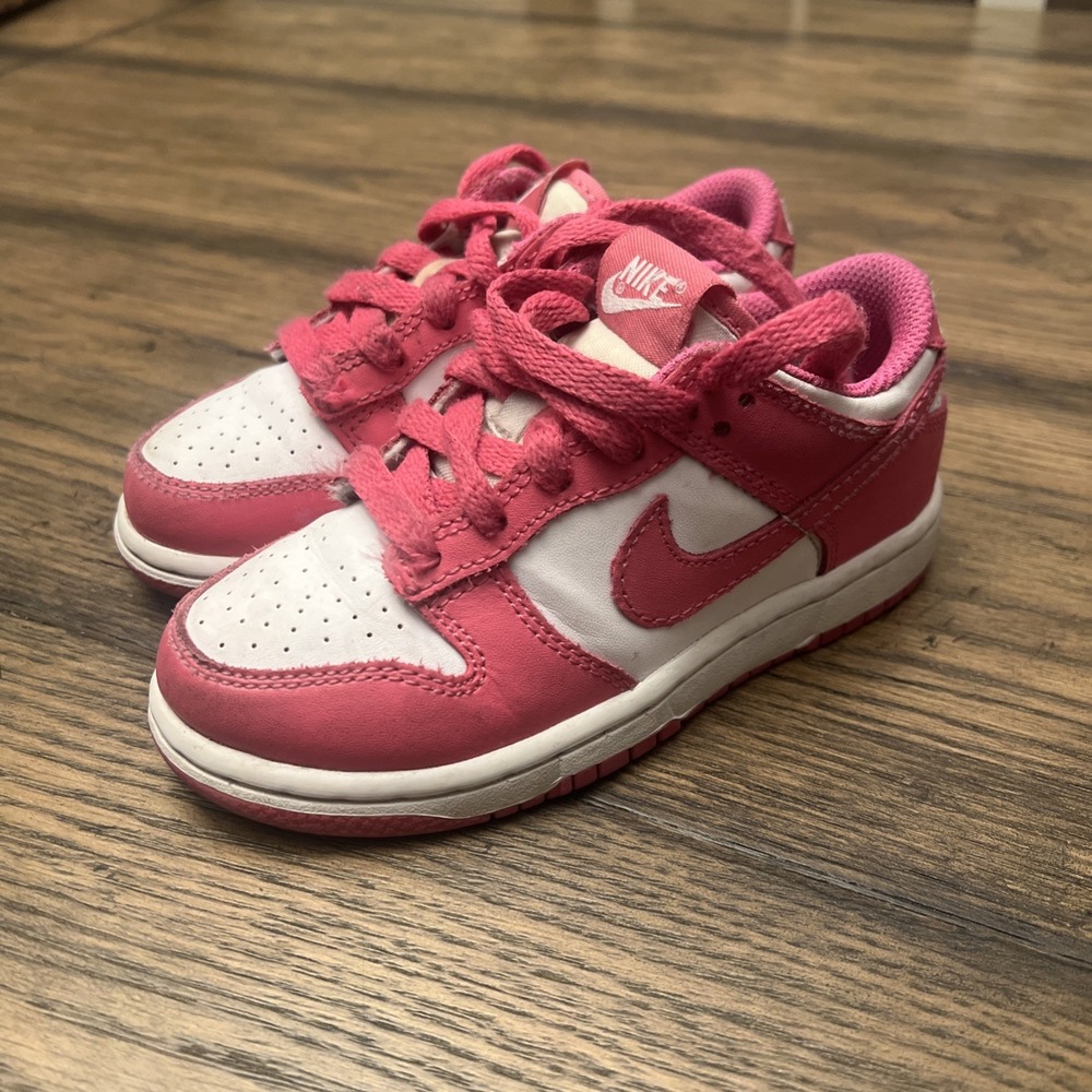 Nike Dunks Pink Kids Size 10.5c